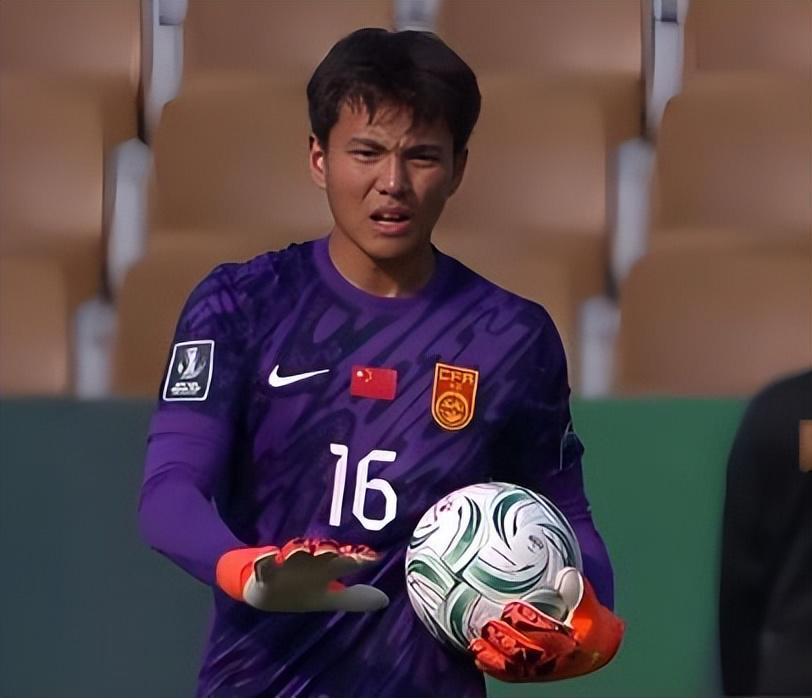 开云体育中国-重庆铜梁龙跟这位门将正式官宣签约,曾是球队冲超功臣,值得期待